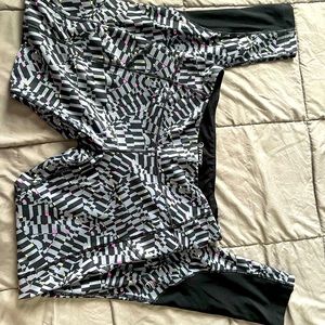 Geo workout leggings